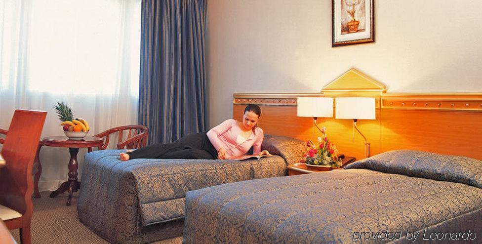 Coral Oriental Dubai Hotell Rum bild